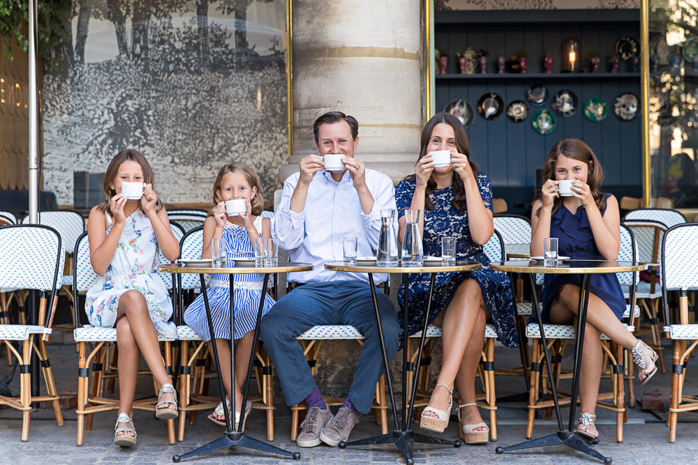 Cafe photos in Paris with Family