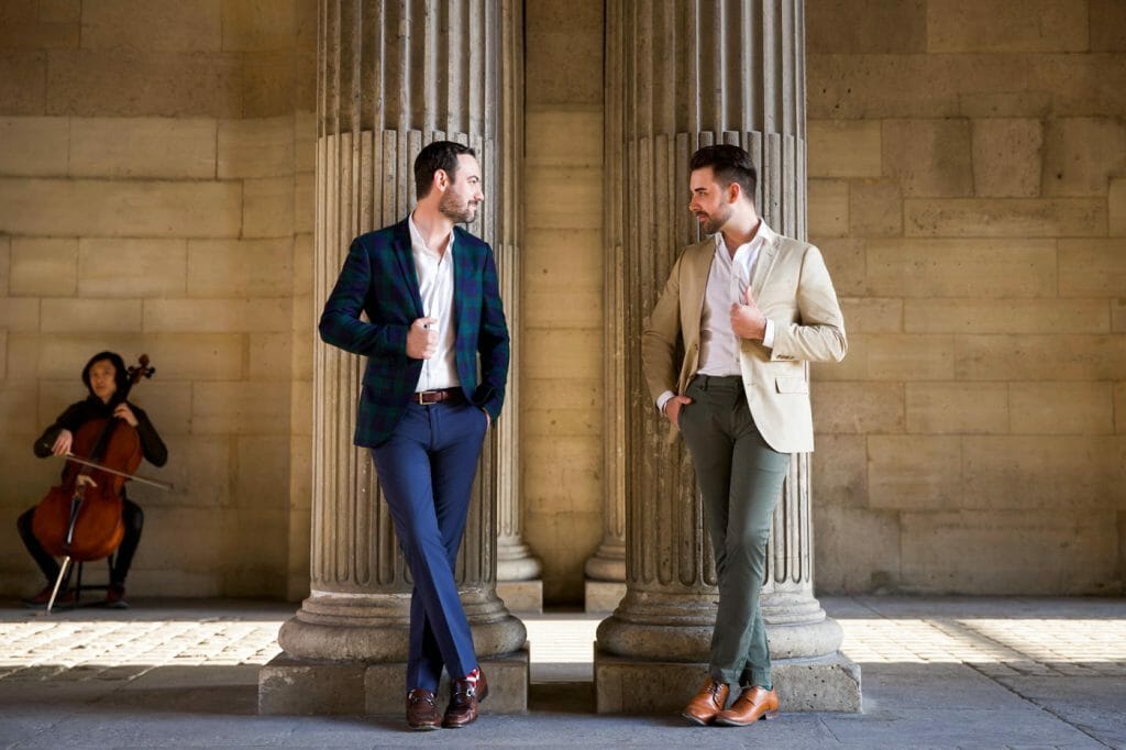 Unusual same sex couple photos in Paris